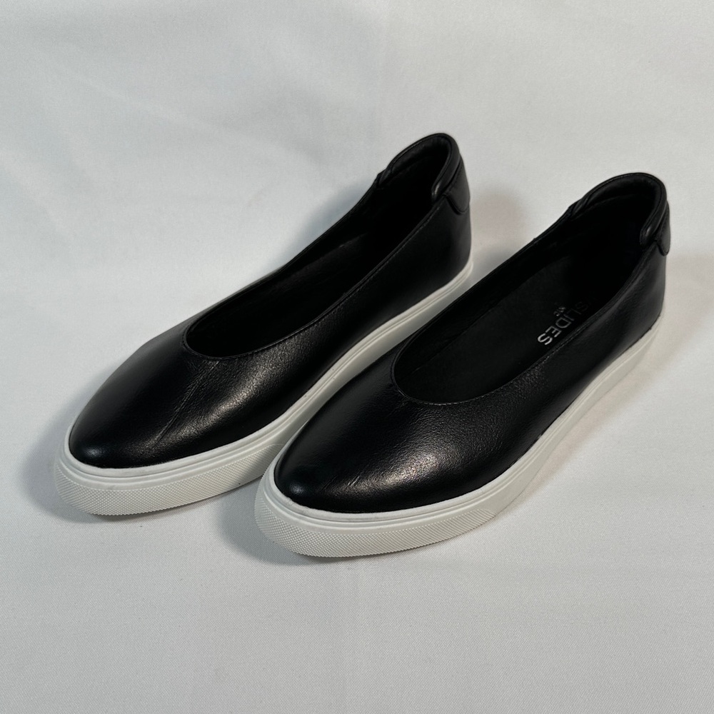 Slides Black Leather Slip On Flats White Sole Comfort Minimalist Size 7